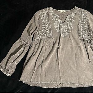 Solitaire Gray Embroidered Women's Top